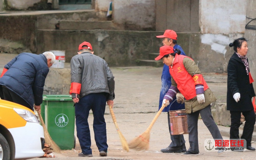 卫生大扫除活动_21.jpg