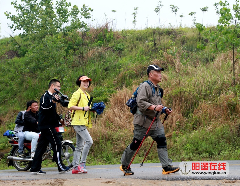 跟踪报道  李森林.jpg